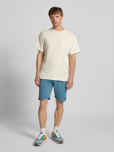 Blend Korte regular fit sweatshorts met labelpatch Rookblauw - 1