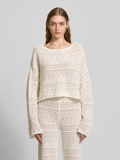 Review Strickpullover mit Lochmuster Offwhite 4