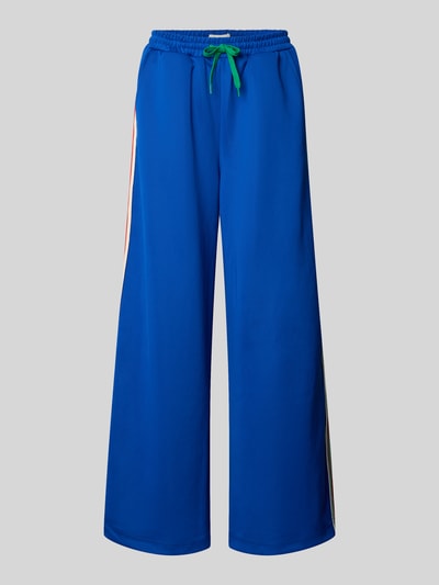 Produktfoto, blaue Sweatpants mit weitem Bein und elastischem Bund Modell 'Liam' von LOLLYS LAUNDRY, Material-Mix mit Stretch, Tunnelzug