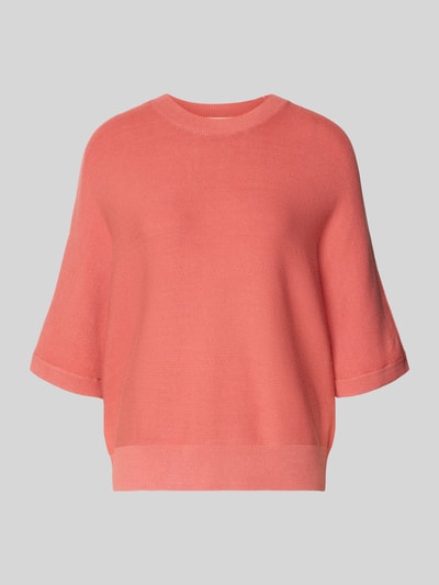 Produktfoto, Strickpullover aus Viskose-Mix mit Rundhalsausschnitt von MSCH Copenhagen, kolor koralowy, krój loose fit, prążkowany okrągły dekolt, rękaw o dł. 3/4, prążkowane wykończenia, długość tyłu w rozmiarze S/M: 51 cm, długość rękawa w rozmiarze S/M: 35 cm