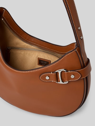 Produktfoto, Shoulder Bag aus echtem Rindsleder Modell 'Tasha' von Lauren Ralph Lauren in Braun mit Zierschnalle, Reißverschlussinnentasche, Hauptfach mit Reißverschluss, Schulterriemen, feine glatte Lederstruktur, Maße 32x32x6 cm, Riemenlänge 51 cm.