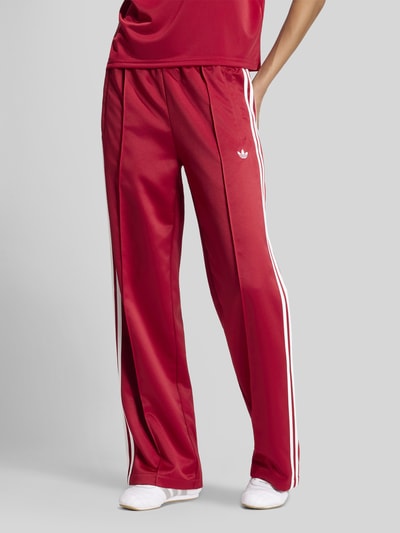 adidas Originals Loose Fit Trainingshose  mit Logo-Stitchings Rot 4