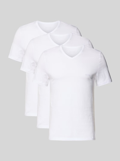 Produktfoto, T-Shirt mit V-Ausschnitt im 3er-Pack Modell 'Classic' von BOSS aus reiner Baumwolle in Weiß, gerader Schnitt, dezentes Label-Stitching.