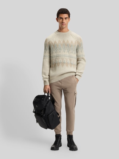 BOSS Orange Sweter z dzianiny o kroju relaxed fit z mieszanki wełny model ‘KAROMBO’ Piaskowy 1