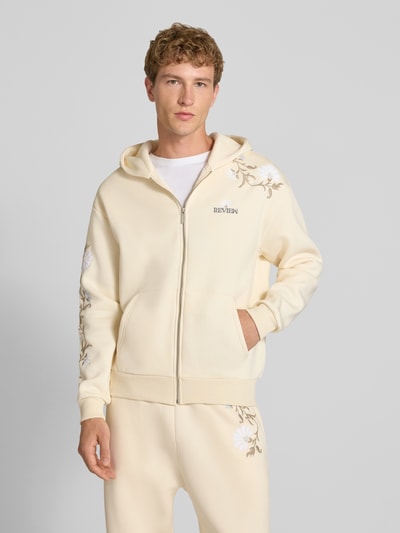 REVIEW Relaxed Fit Sweatjacke mit Kapuze Ecru 4