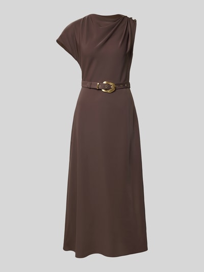 Produktfoto, Midikleid mit Gürtel Modell 'Kylee Draped' von Forever New in Braun, gerader Schnitt, One-Shoulder-Look, glatte Textur