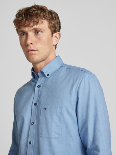 Fynch-Hatton Freizeithemd mit Button-Down-Kragen Modell 'Herringbone' Hellblau 3