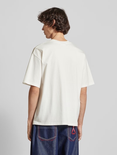 REVIEW Loose Fit T-Shirt mit Label-Print Offwhite Melange 5