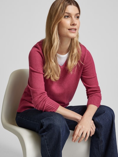 Christian Berg Woman Gebreide pullover met afgeronde V-hals Fuchsia gemêleerd - 3