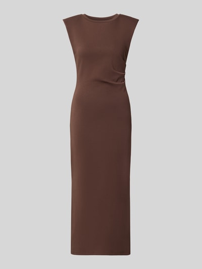 Produktfoto, figurbetontes Midikleid mit Rundhalsausschnitt und seitlichen Raffungen, Baumwoll-Mix, Modell 'PINA' von YAS, braun