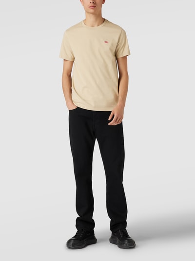 Levi's® Standard Fit T-Shirt mit Logo-Stitching Sand 1