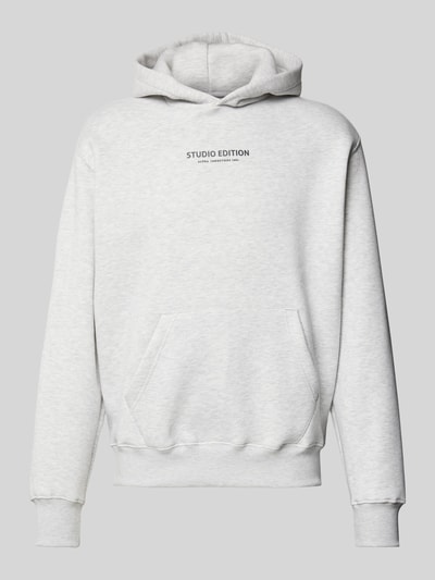 Alpha Industries Hoodie mit Label-Print Modell 'Studio Edition' Hellgrau Melange 1