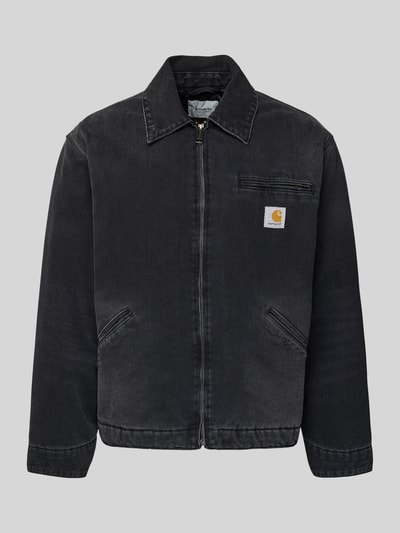 Produktfoto, schwarze Jeansjacke mit Reißverschluss und Label-Detail Modell 'DETROIT' von Carhartt Work In Progress, Baumwolle, Relaxed Fit