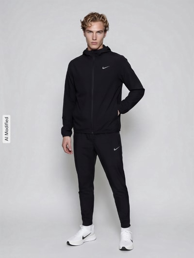 Nike Training Kurtka treningowa w kroju regular fit z kapturem Czarny 1
