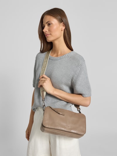 LIEBESKIND BERLIN Handtasche aus Leder mit Schulterriemen Modell 'Clarice' Taupe 1
