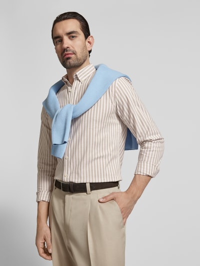 Lindbergh Relaxed Fit Freizeithemd mit Button-Down-Kragen Sand 3