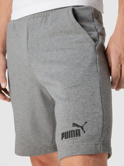 PUMA PERFORMANCE Sweatshorts met labelprint, model 'ESS' Middengrijs gemêleerd - 3