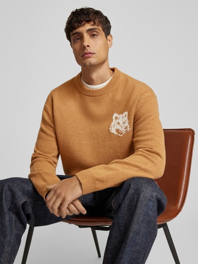 MAISON KITSUNE Pullover mit Label-Print Camel 3