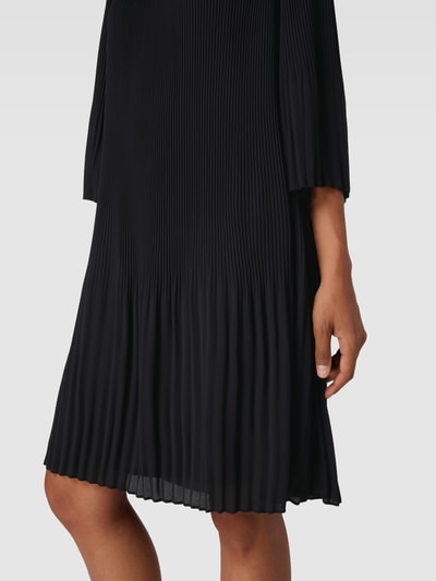 s.Oliver BLACK LABEL Knielange jurk met plissévouwen Zwart - 3
