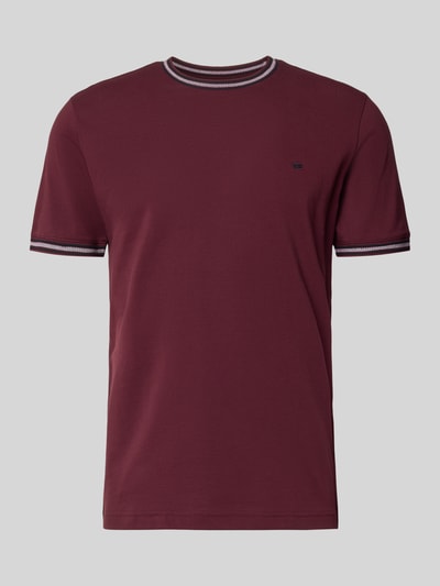 Produktfoto, Regular Fit T-Shirt mit Logo-Stitching von Christian Berg Men in Bordeaux, Herren T-Shirt aus Reine Baumwolle mit Rundhalsausschnitt, Rückenlänge 71 cm bei Größe M