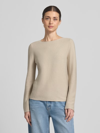 Modelka nosi Regular Fit Strickpullover aus reiner Baumwolle von Marc O'Polo, beżowy, długi rękaw, okrągły dekolt, bawełniany dzianinowy, krój regular fit, gładka faktura, przód, ujęcie górnej części sylwetki