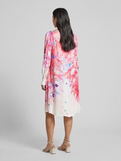 Marc Cain Knielange jurk van viscose met all-over motief Abrikoos - 5