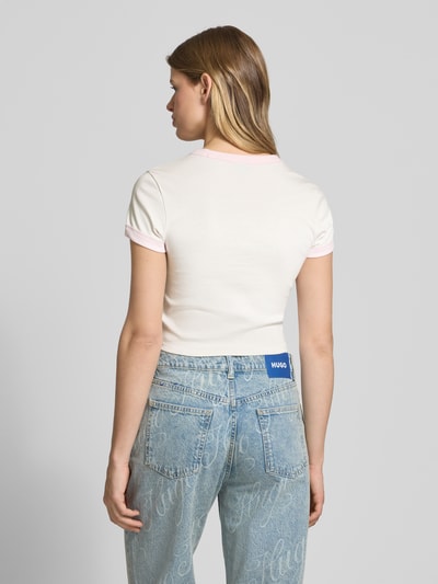 Hugo Blue Cropped T-Shirt mit Label-Print Modell 'Dalia' Sand 5