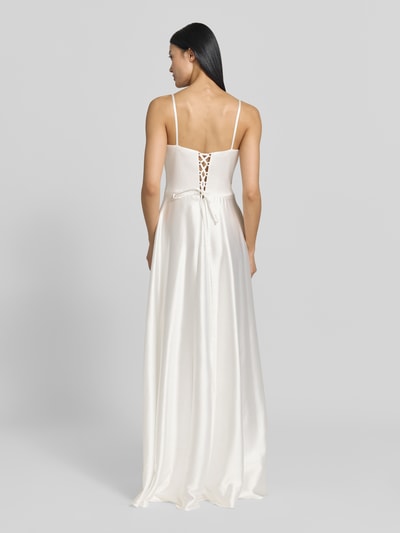 Vrouwenmodel draagt Brautkleid aus Satin met Drapierungen van LUXUAR FASHION in ivoorkleur, A-lijn, maxi-jurk, spaghettibandjes, ruglengte maat 36: 131 cm, borstwijdte maat 36: 31 cm. Ganzkörperansicht achteraan.