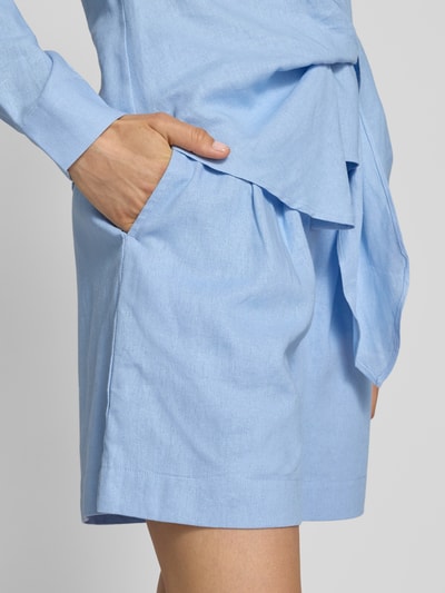 GUIDO MARIA KRETSCHMER WOMAN Flared Leinenshorts mit Bundfalten Modell 'SAMIRA' Bleu 3