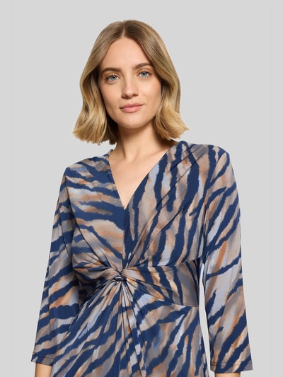 Betty Barclay Eng anliegendes Freizeitkleid mit 3/4-Arm Modell 'LT AUGUST' Sky 3
