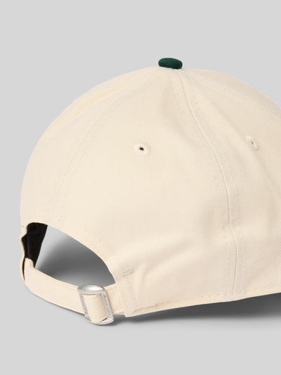 New Era Basecap mit Motiv-Stitching Modell 'COLOURBLOCK 9FORTY®' Beige 3