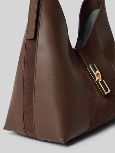 Produktfoto, Tote Bag aus echtem Leder Modell 'Goccia' von FURLA in Braun, goldfarbene Metallschließe, feine Glattleder- und Wildlederstruktur, Hauptfach mit Überschlag, verstellbarer Schulterriemen, Maße circa 28x31x17 cm, Schulterriemen etwa 52 cm lang