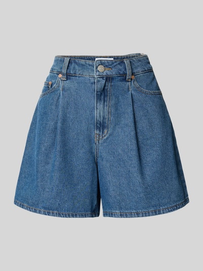 Produktfoto, Jeansshorts mit Eingrifftaschen Modell 'GEMMA' von YAS aus Reine Baumwolle im Regular-Fit, mittleres Blau, sichtbare Nähte, Bundweite bei Größe 36: 37 cm, Innenbeinlänge bei Größe 36: 41 cm