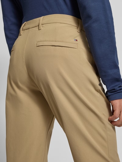 Tommy Hilfiger Straight Leg Chino aus atmungsaktivem Material Modell 'DENTON' Camel 3
