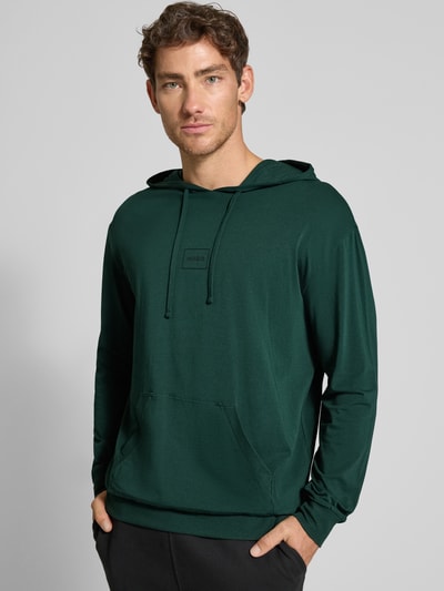 HUGO Bluza z kapturem o kroju regular fit z mieszanki bawełny model ‘LAZE’ Ciemnozielony 3