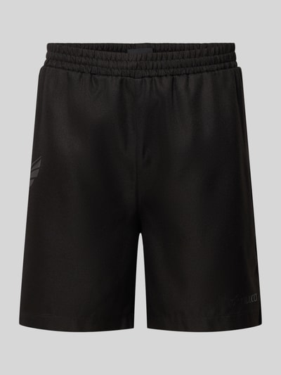 Produktfoto, Shorts mit Logo und elastischem Bund von COLUCCI in Schwarz, Regular Fit, Eingrifftaschen, glatte Textur, neutraler Hintergrund.