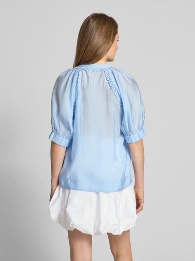 Copenhagen Muse Regular fit blouse met V-hals en gehaakt kant Lichtblauw - 5