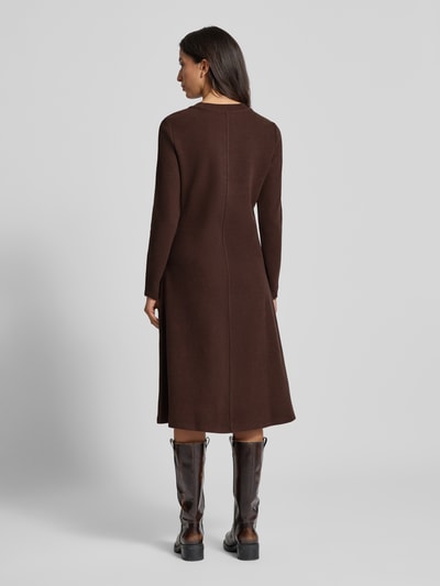 s.Oliver RED LABEL Sukienka o lekko rozkloszowanym kroju dzianiny z mieszanki bawełny Ciemnobrązowy 5