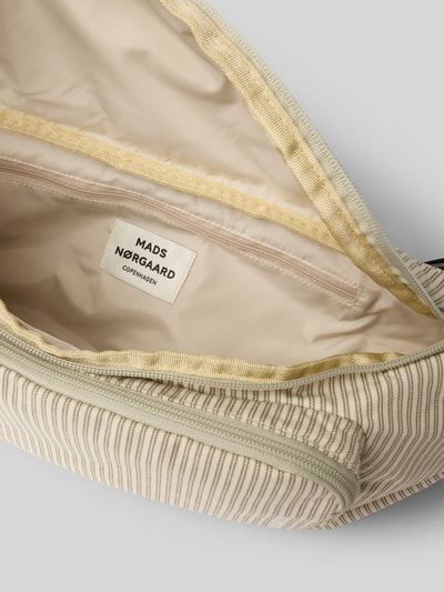 MADS NØRGAARD Bauchtasche aus reiner Baumwolle Modell 'Broma Coco' Stein 5