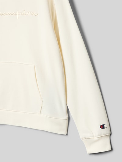 Produktfoto, Hoodie aus Baumwoll-Mix mit Label-Stickerei von CHAMPION, cremefarben, Känguru-Tasche, gerade Passform, Kinderpullover