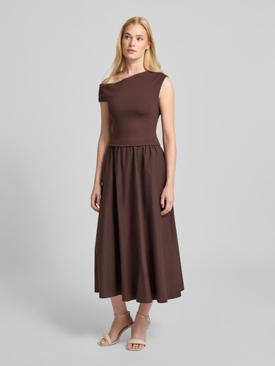 Forever New Cocktailjurk met plooien Chocoladebruin - 1