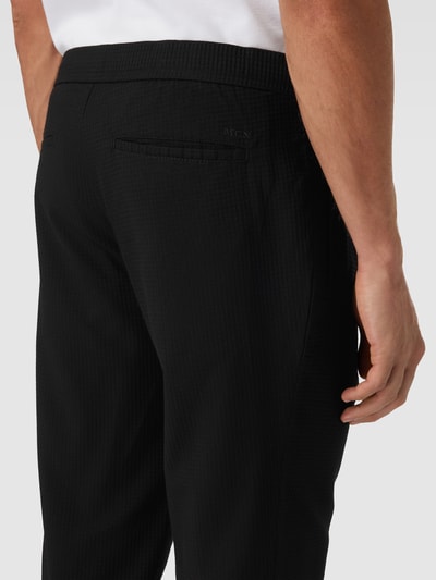 MCNEAL Tapered Fit Stoffhose mit Strukturmuster Black 3