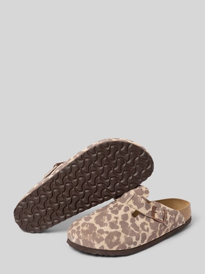 Produktfoto, Slipper aus echt leer Modell 'Boston' von Birkenstock, afgeronde pasvorm, all-over dierenprint, hakhoogte maat 40: 4 cm