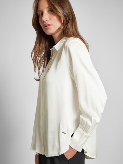 Brax Overhemdblouse van pure viscose met labeldetail, model 'VIC' Offwhite - 3