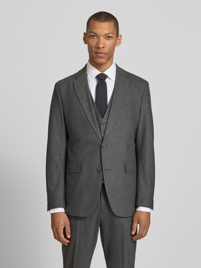 Männermodel trägt Slim Fit Sakko mit Schurwoll-Anteil Modell 'Totti' von CINQUE in Grau, Elastischer-Material-Mix, Reverskragen, Knopfleiste, Pattentaschen, Ganzkörperansicht von vorne.