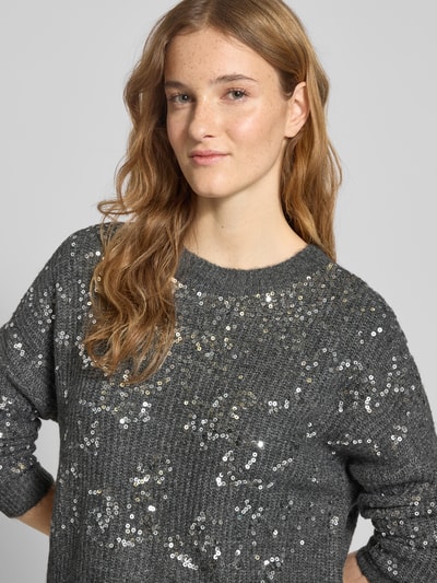 Only Sweter z dzianiny o kroju relaxed fit z cekinowym obszyciem model ‘LALTA’ Antracytowy melanż 3