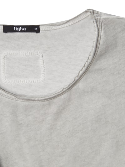 Tigha T-Shirt im Vintage Look Hellgrau 2