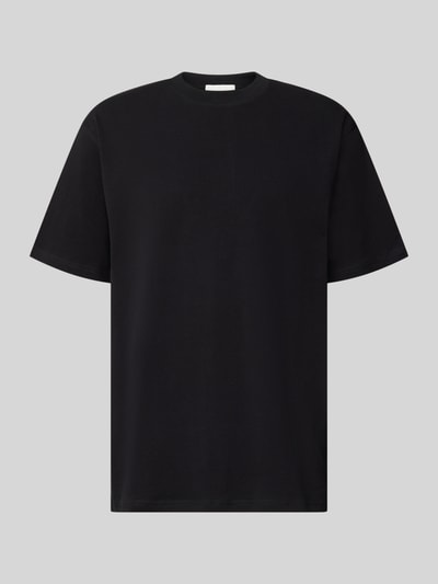 Produktfoto, schwarzes Relaxed Fit T-Shirt aus reiner Baumwolle Modell 'MAARKOS' von ARMEDANGELS, glatte Oberfläche, klare Linien
