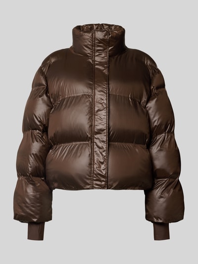 Produktfoto, Steppjacke mit Abdeckleiste Modell 'Rhea' von Neo Noir in Braun, satinierte Oberfläche, gerade Passform, gesteppte Struktur
