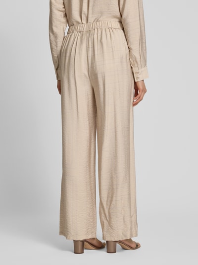 My Essential Wardrobe Straight Leg Stoffhose in Crinkle-Optik Modell 'Kelly' Sand 5